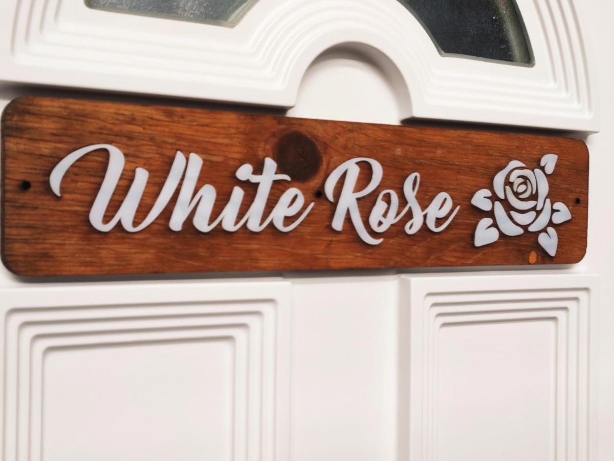 布达佩斯White Rose Studio Basement公寓 外观 照片